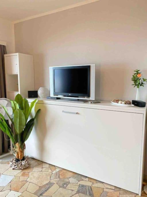 Ferienwohnung Studio Belvedere Brezzo Dış mekan fotoğraf